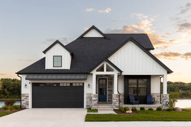 Best Roof Moss and Algae Removal  in Kerens, TX